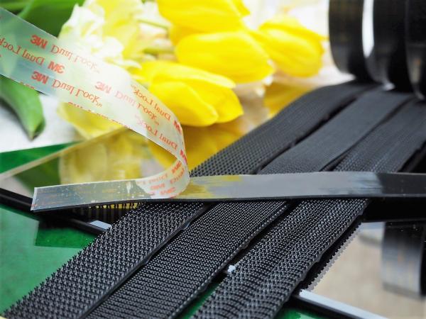 3M　デュアルロック ファスナー 黒色　強力両面テープ(VHB)付き　25.4mm幅×1m巻