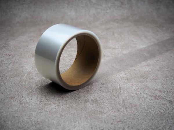 イノベクト　補修・保護用粘着テープ №5735　50mm幅×5m巻　1本