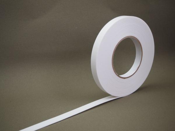 イノベクト　1mm厚 PE発泡基材 両面粘着テープ №8950　15mm幅×10m巻　1本